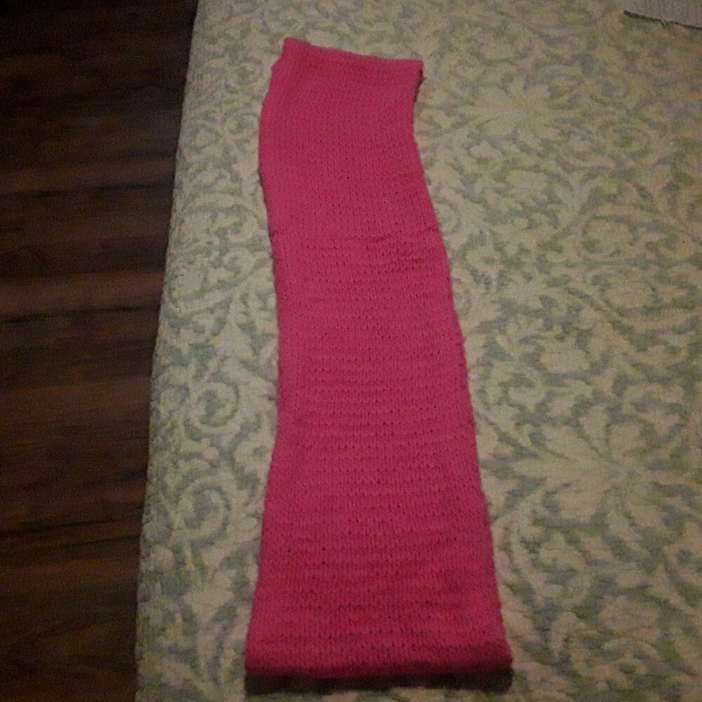 Hollister Pink Crotched Banded Scarf Approx 34" Total Length